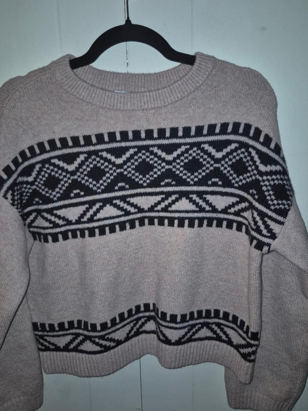 Old Navy Beige and Black Fair Isle Crewneck Sweater
